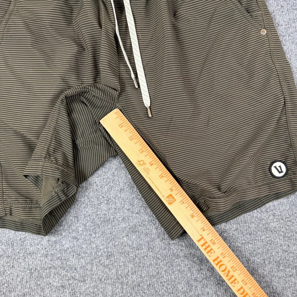 Vuori Kore Shorts Mens M Brown Striped 8